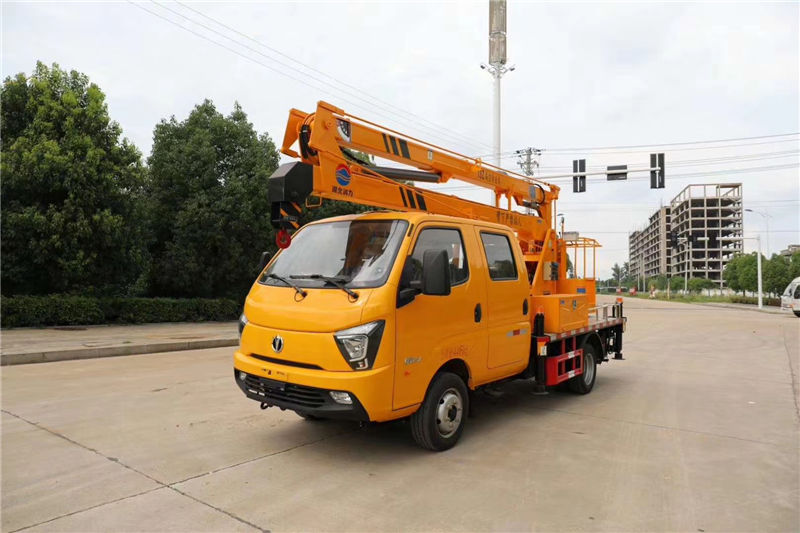 國(guó)六飛碟藍(lán)牌13米高空作業(yè)車